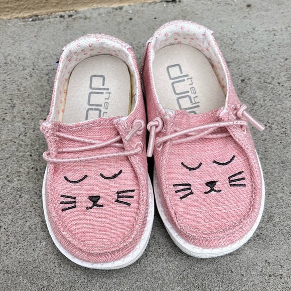 Hey Dude Shoes Girl Pink Kitty Sparkle Hey Dudes Poshmark